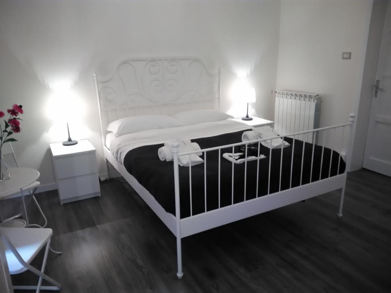 B&B Del Toscano Catania Kültér fotó